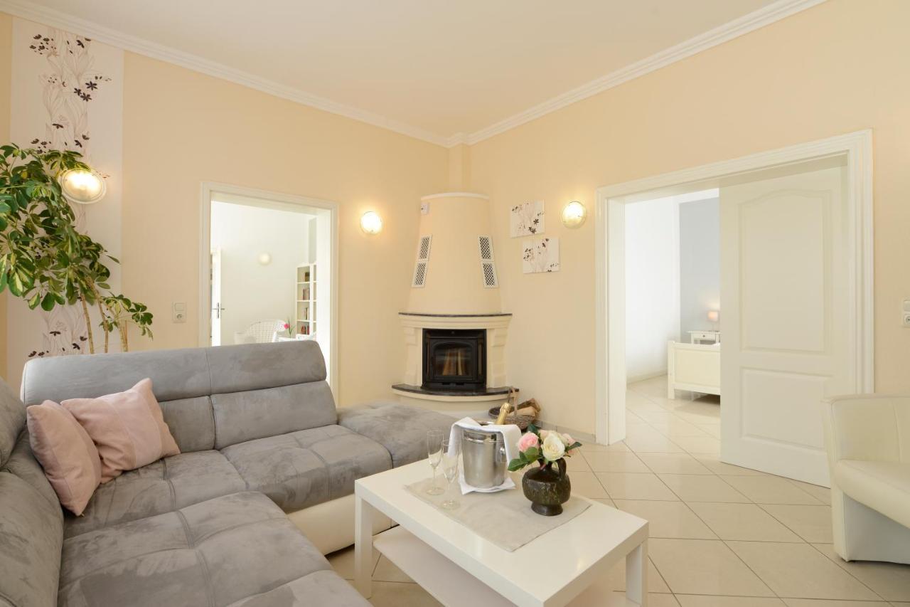 Ferienhaus Fuer 8 Personen Mit Kamin & Terrasse بولتينهاجين المظهر الخارجي الصورة
